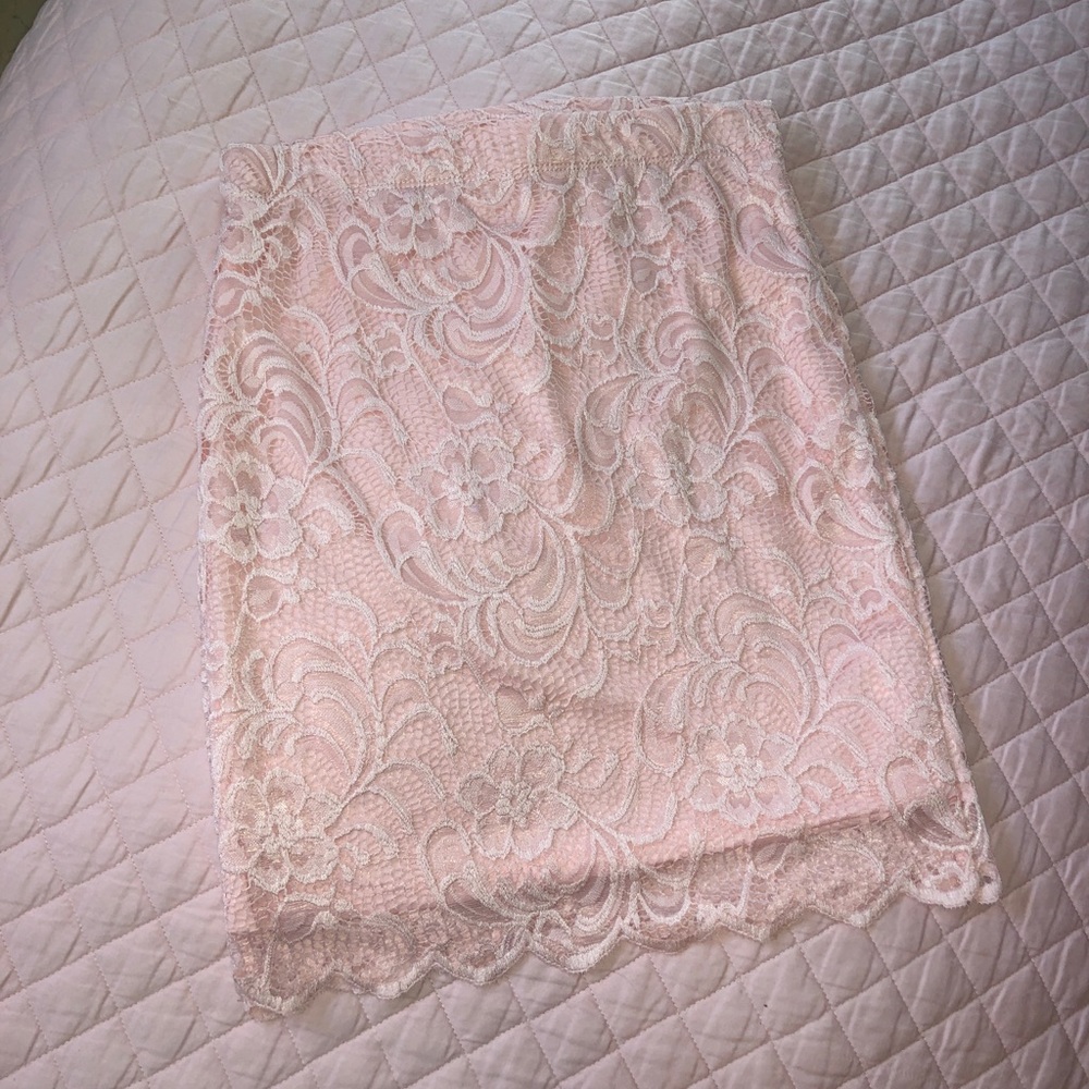 Baby Pink AND Black skirt included in price!